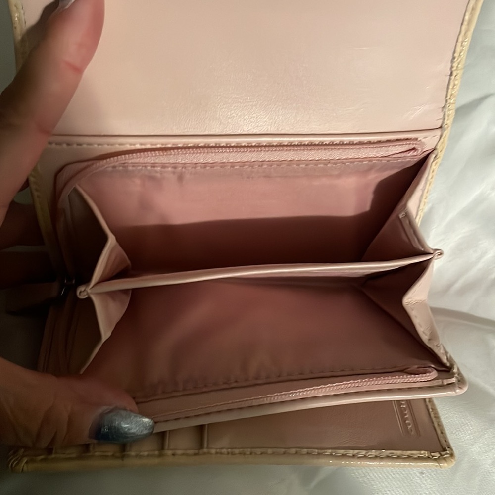 Wallet - Picture 5 of 5